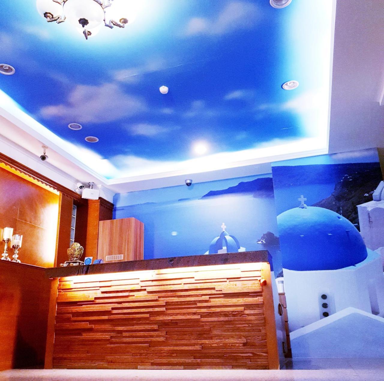 Blue Ocean Hotel Kaohsiung Bagian luar foto